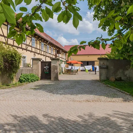 Zu Gast Bei Den Zaungaesten Apartament Radeburg